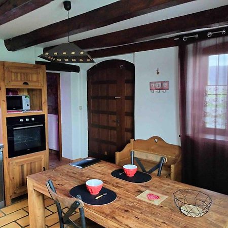 Gite Chambre Spa Prive De L'Ancienne Ferme Vallieres  Exterior photo