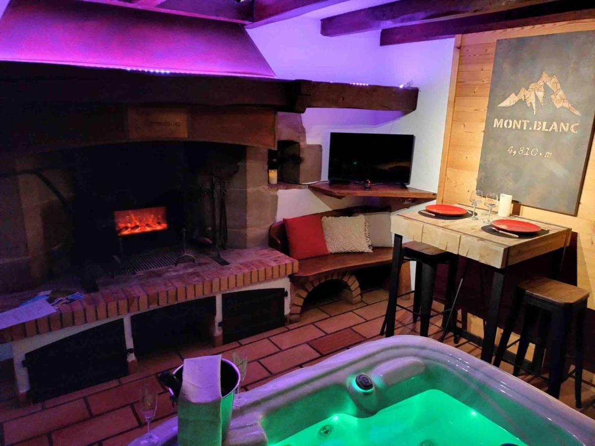 Gite Chambre Spa Prive De L'Ancienne Ferme Vallieres  Exterior photo