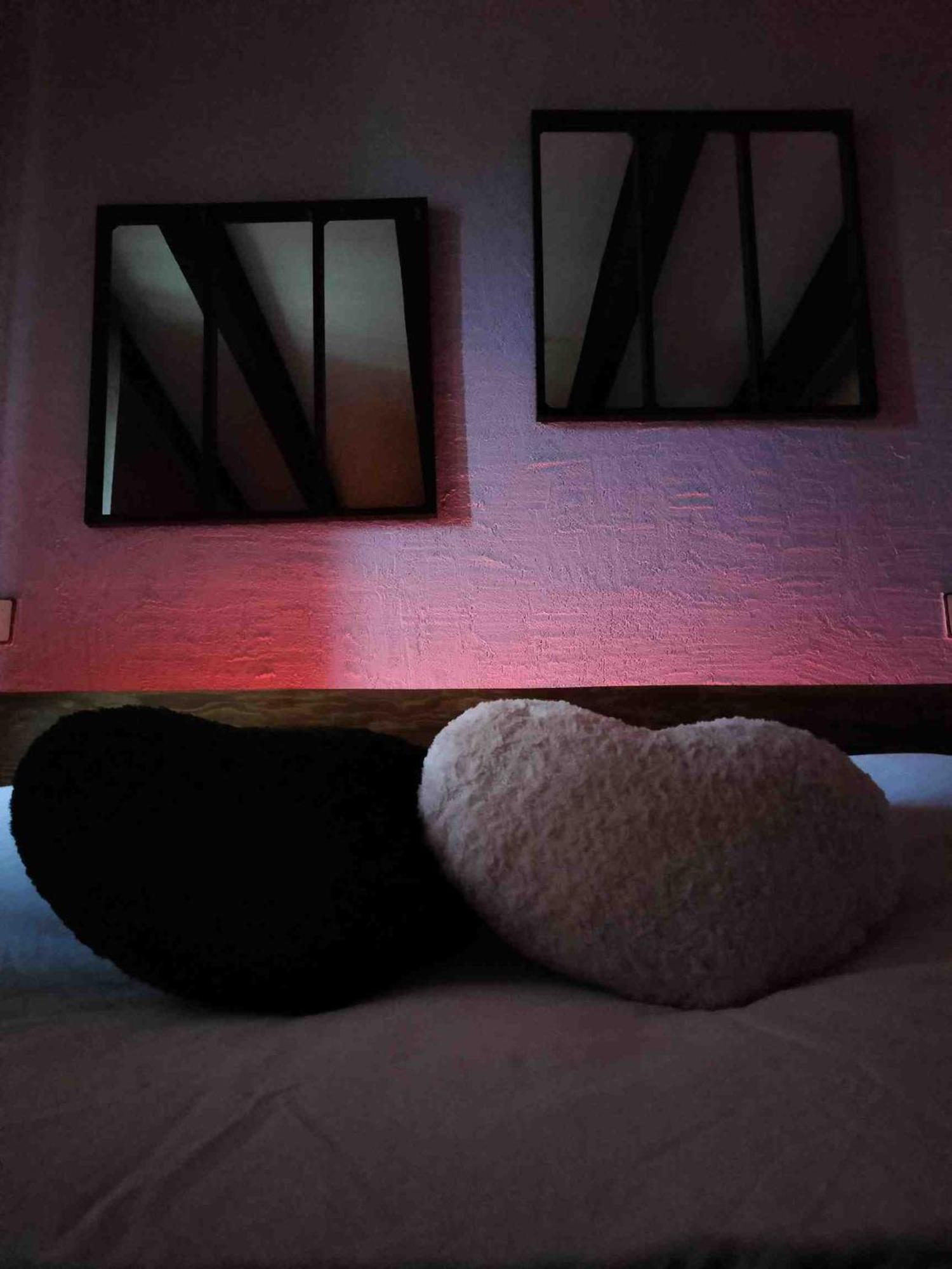 Gite Chambre Spa Prive De L'Ancienne Ferme Vallieres  Exterior photo